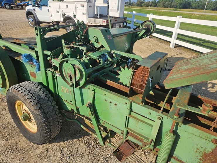 john-deere-214-image-23