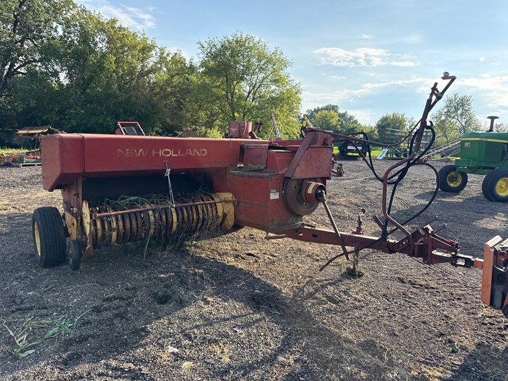 new-holland-278-image-1