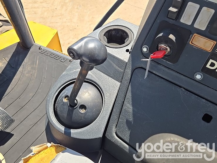 2014-deere-310k-ep-image-60