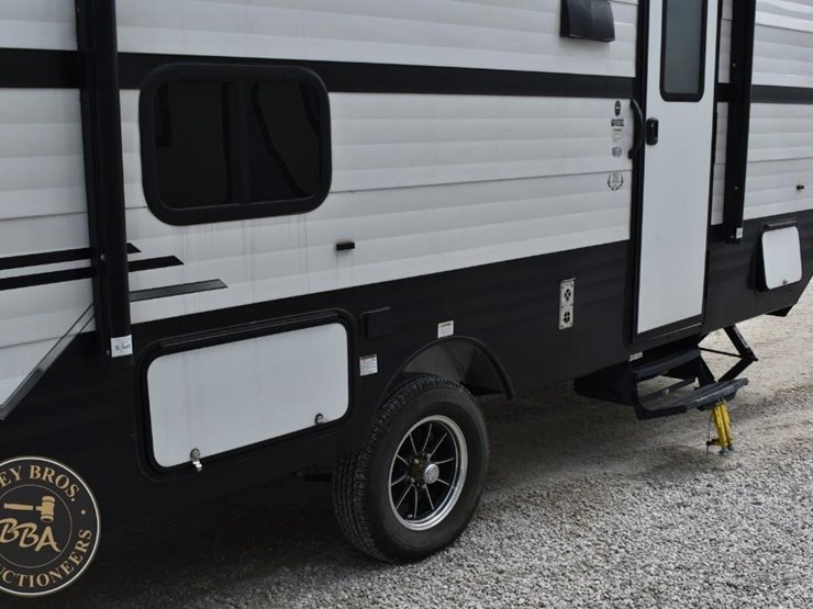 2022-riverside-rv-retro-190bh-46275-image-13