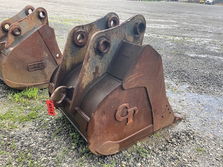 #4512-•-cp-approx-42"-bucket-image-5