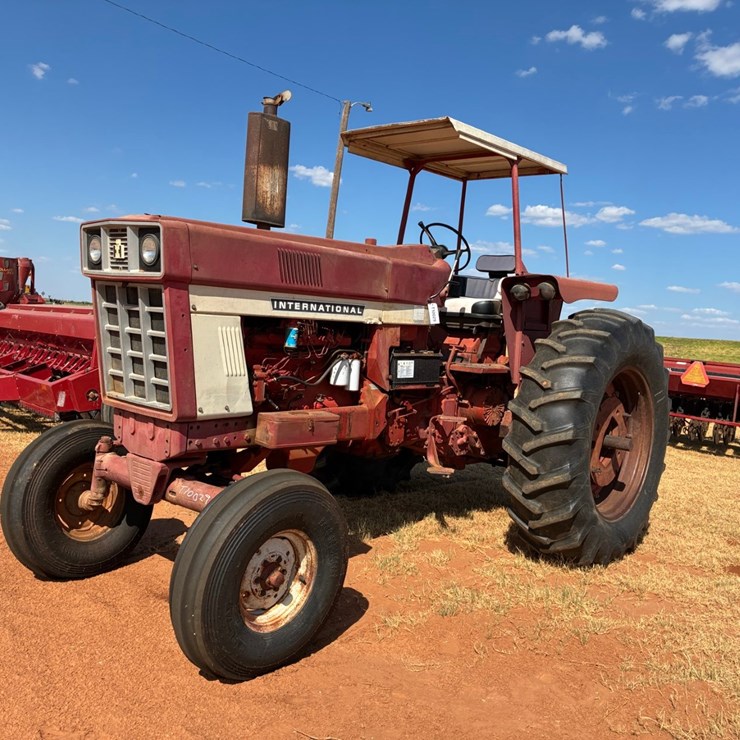 INTERNATIONAL 966