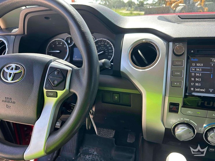 2016-toyota-tundra-image-16