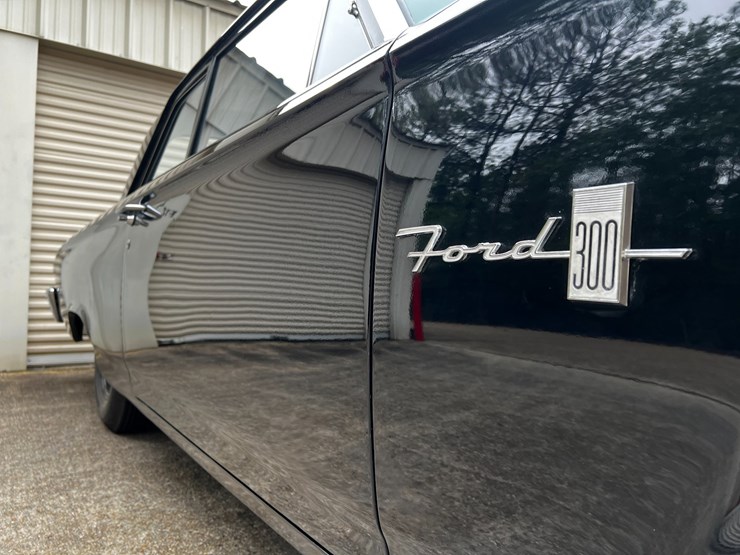 1963-ford-300-image-30