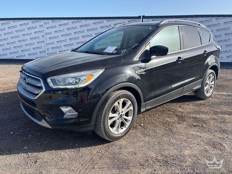 2017-ford-escape-image-1