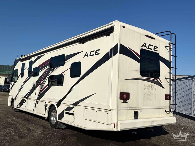 2020-ford-f53-thor-ace-32.3-33.5ft-class-a-motorhome-image-4