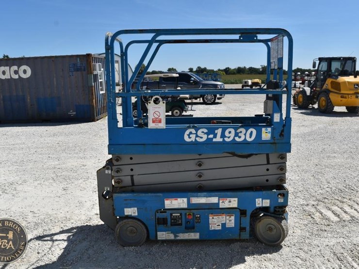 genie-gs1930-image-11