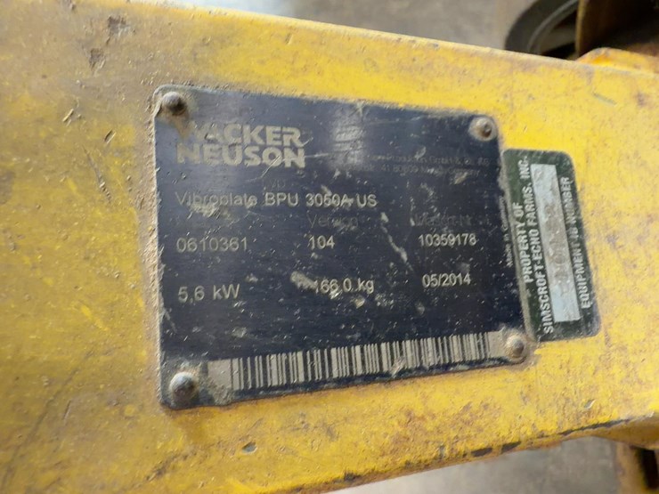 wacker-neuson-3050aus-reversible-plate-compactor-image-5
