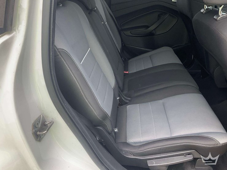 2013-ford-escape-image-26