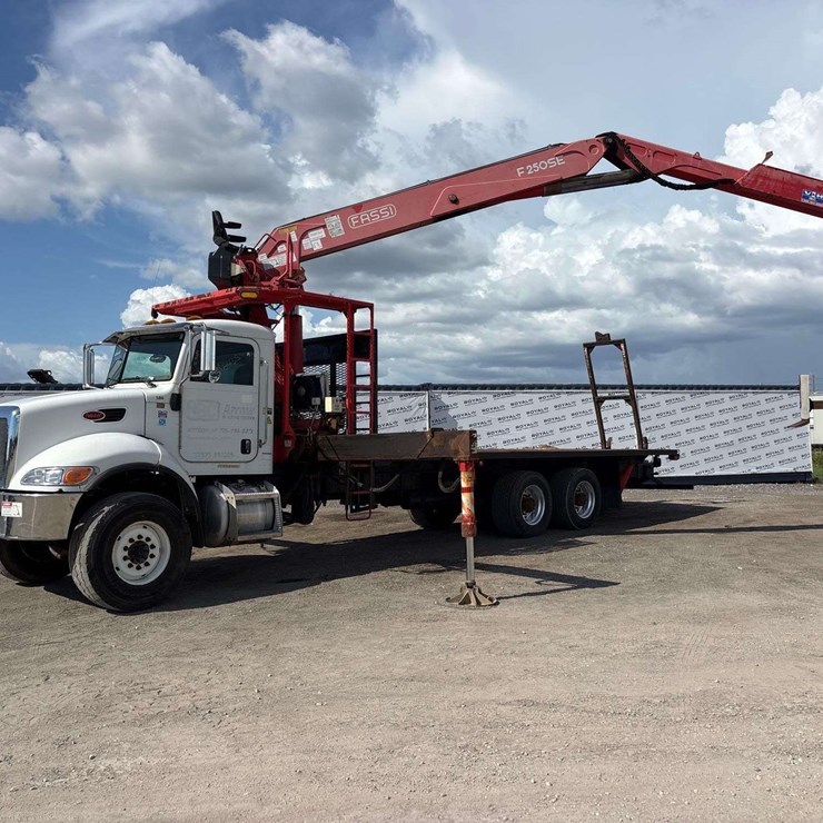 2007 PETERBILT 340