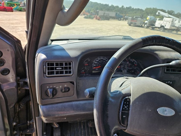 2003-ford-f350-image-36