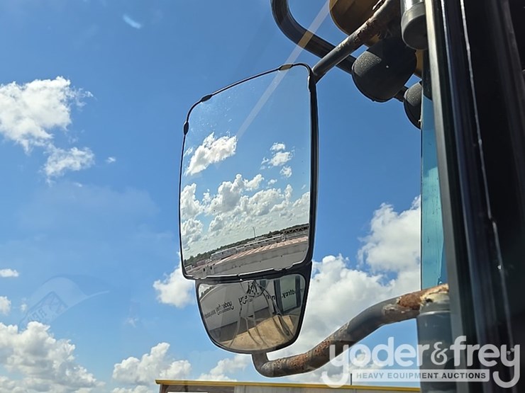 2015-caterpillar-966m-image-71