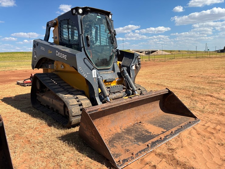 2024-deere-333g-image-2