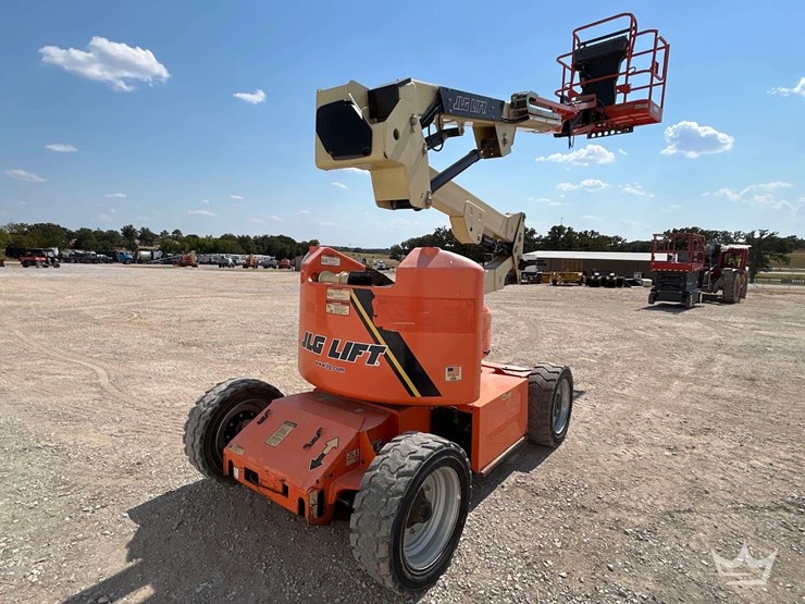 2016-jlg-e450aj-image-4