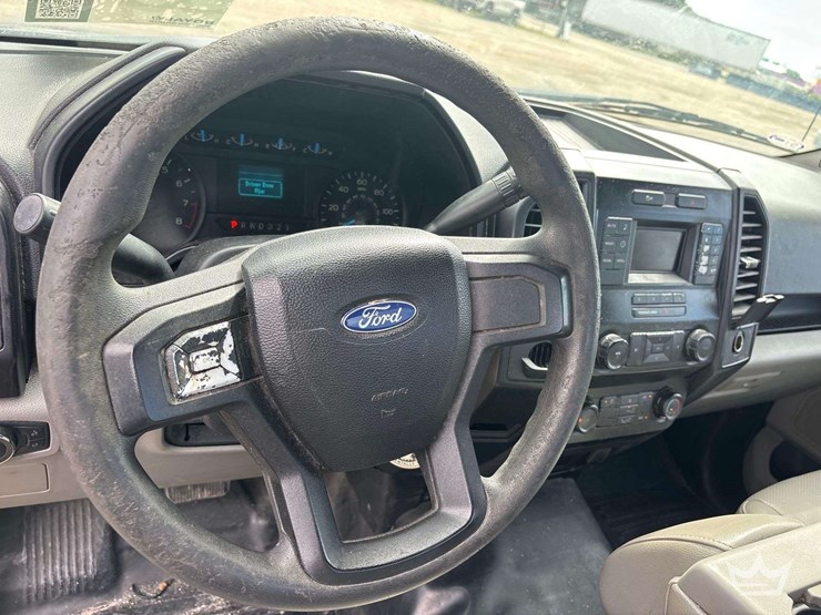 2017-ford-f150-image-14