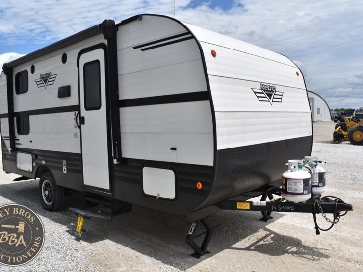 2022-riverside-rv-retro-190bh-46275-image-7