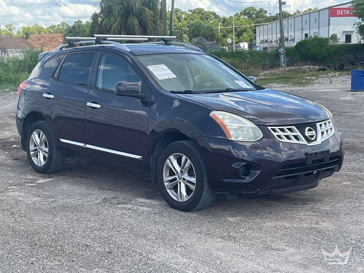 2012-nissan-rogue-image-2