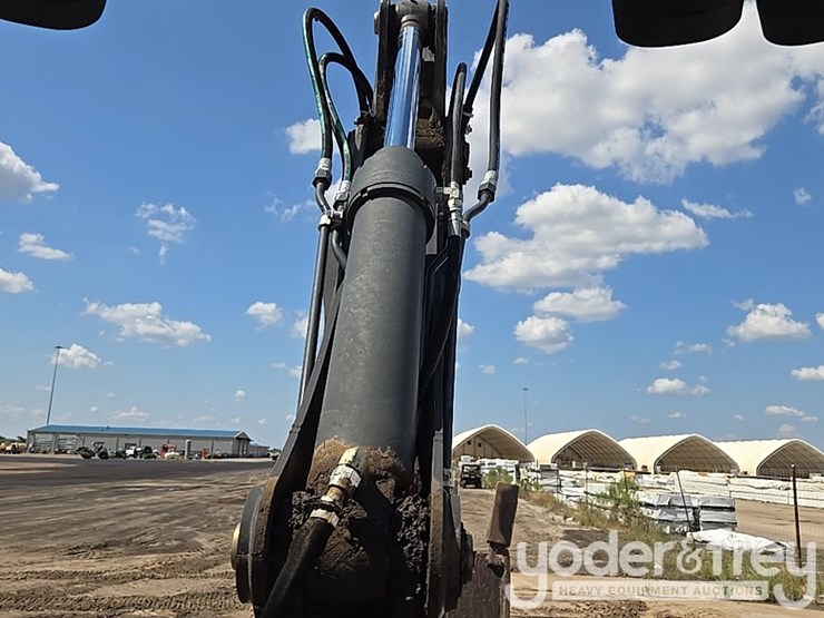 2014-deere-310k-ep-image-33