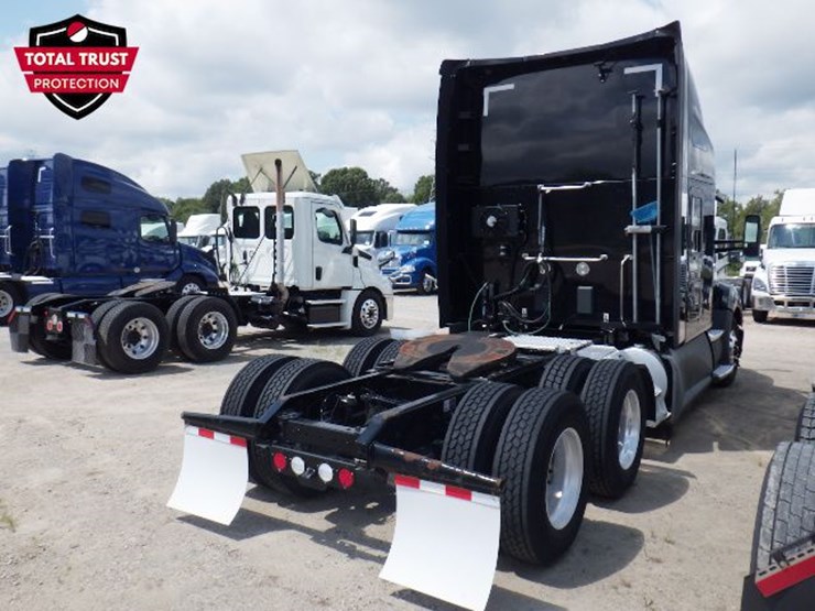 2020-kenworth-t680-image-8