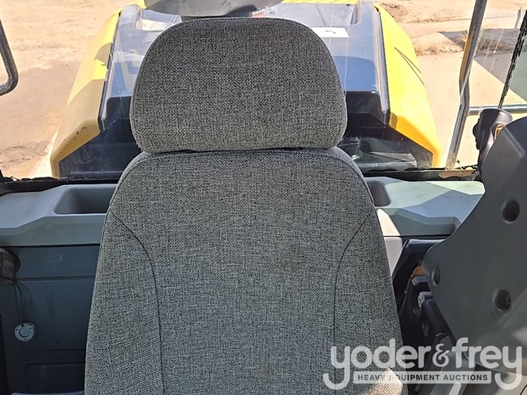 2015-caterpillar-966m-image-77