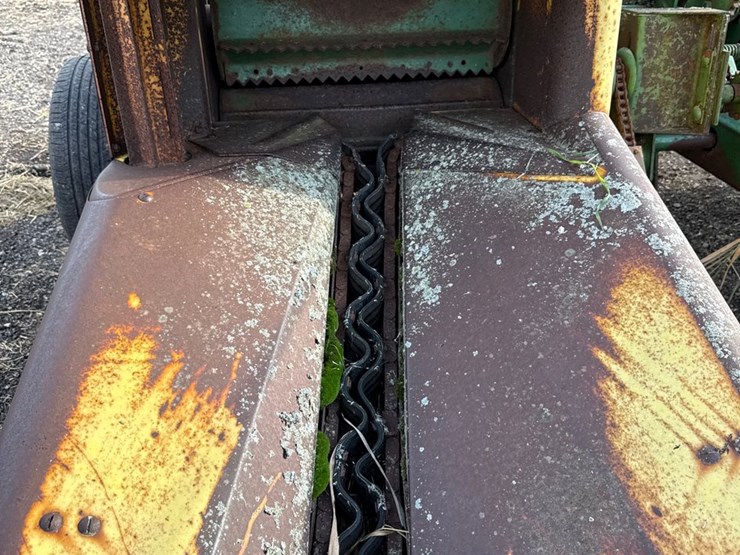 john-deere-3800-image-12