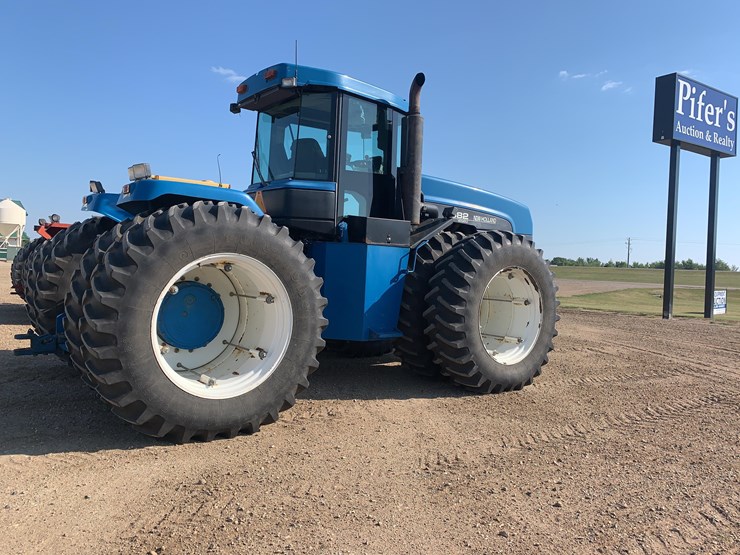 new-holland-9682-image-6
