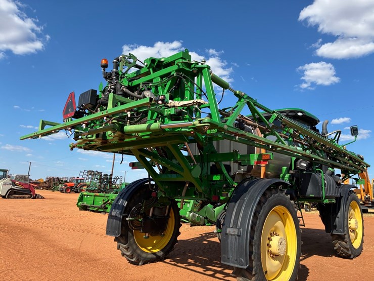 john-deere-r4030-image-3