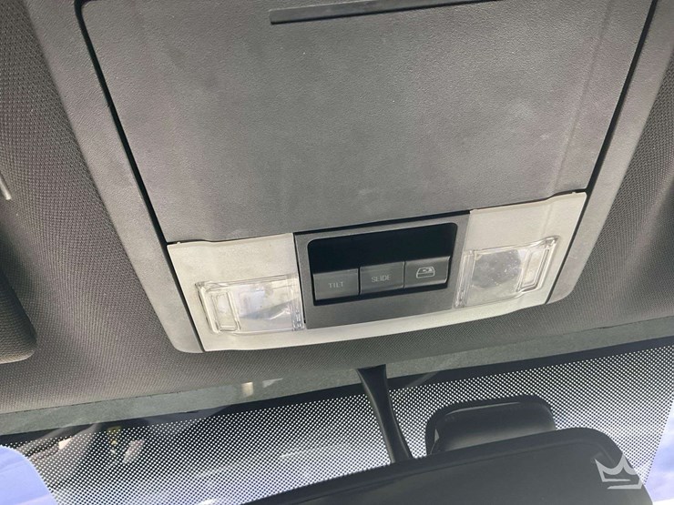 2011-ford-f150-image-19