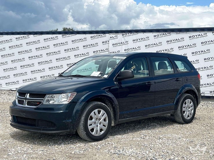 2013-dodge-journey-image-1