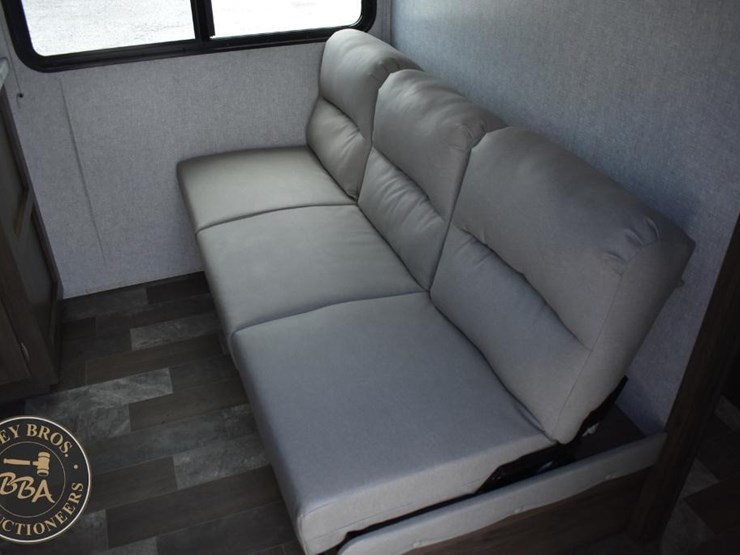 2021-east-to-west-silver-lake-27kns-46270-image-58