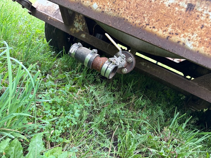#664-•-500-gallon-water-tank-trailer-image-5