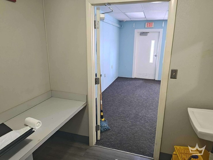 2002-southeast-modular-mfg-37x24-modular-building-doublewide-manufactured-office-image-52