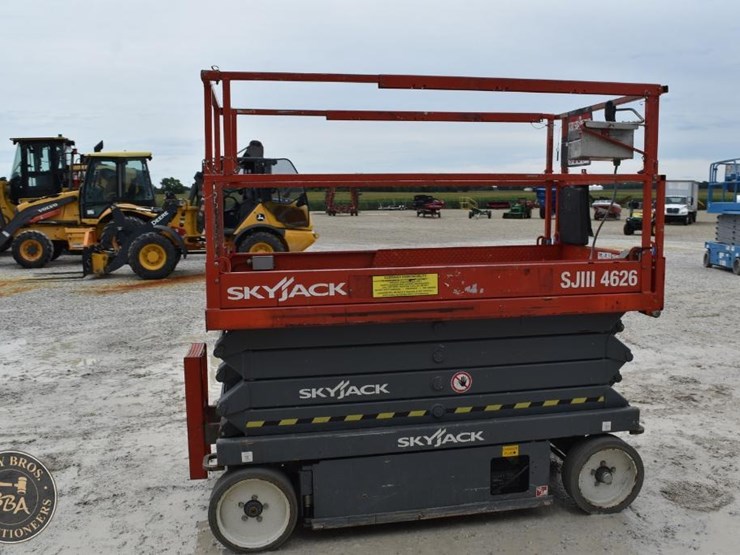 2014-skyjack-sjiii4626-image-8