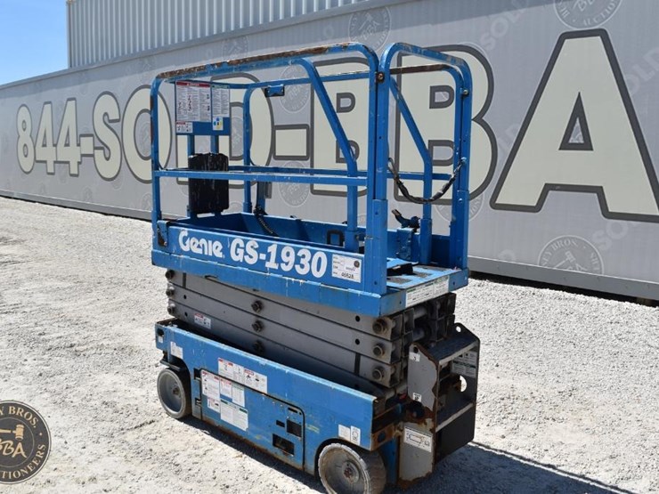 2017-genie-gs1930-image-3