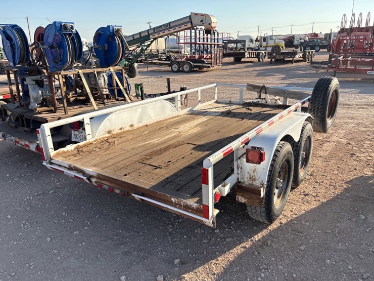 2005-texas-bragg-12’-x-6.5’-t/a-bumper-pull-utility-trailer-image-3