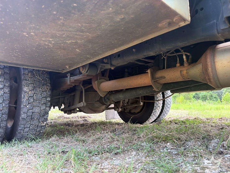 2019-ford-f550-image-39