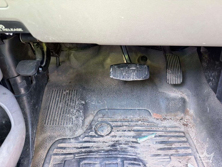 2019-ford-f550-image-12