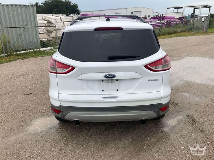 2013-ford-escape-image-29