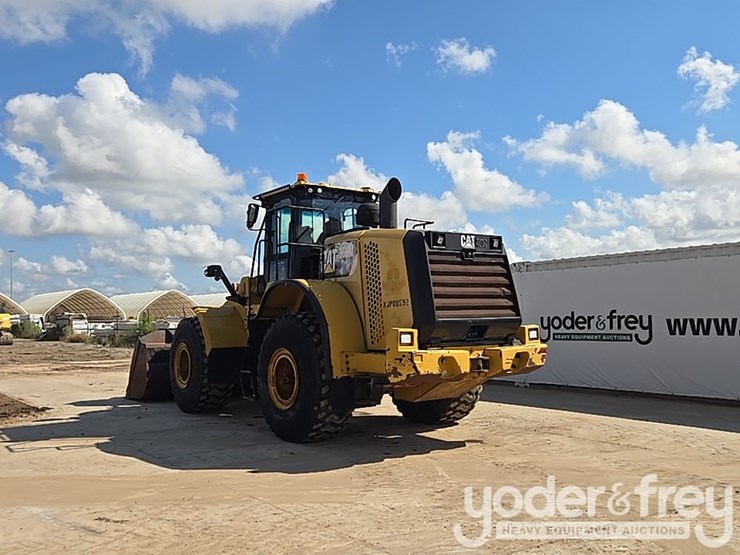 2015-caterpillar-966m-image-7