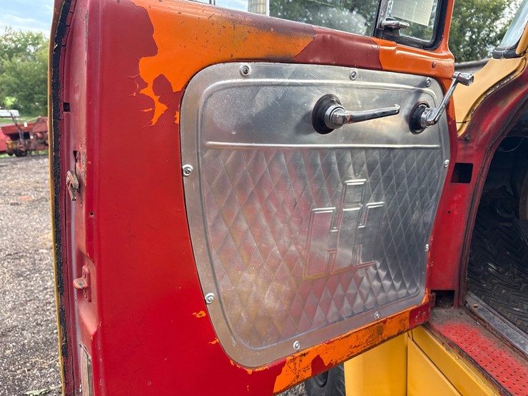 #760-•-1972-international-harvester-custom-truck-image-17