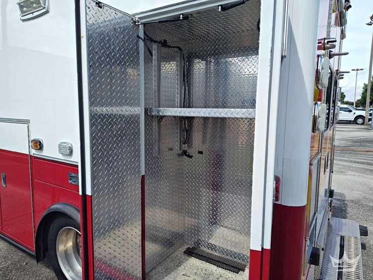 2011-international-durastar-4300-image-53