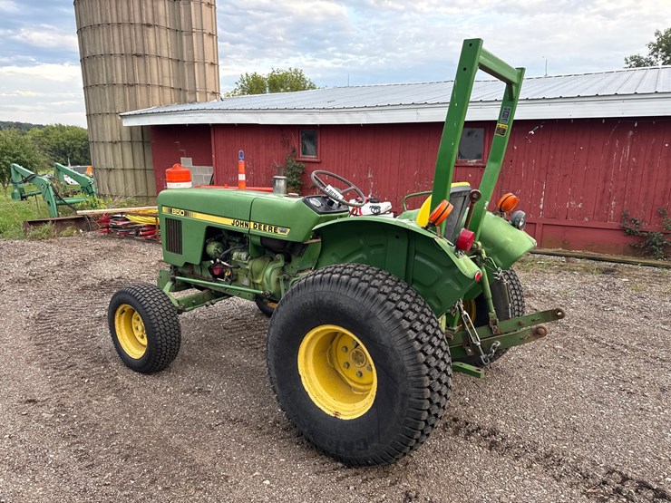 john-deere-850-image-3