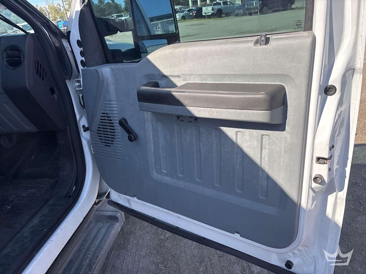 2013-ford-f250-image-23