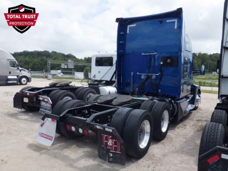 2023-kenworth-t680-image-18