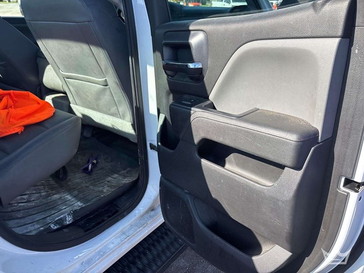 2016-chevrolet-silverado-1500-image-24