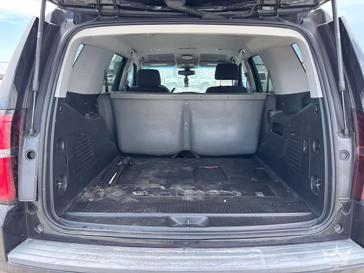 2018-chevrolet-tahoe-image-21
