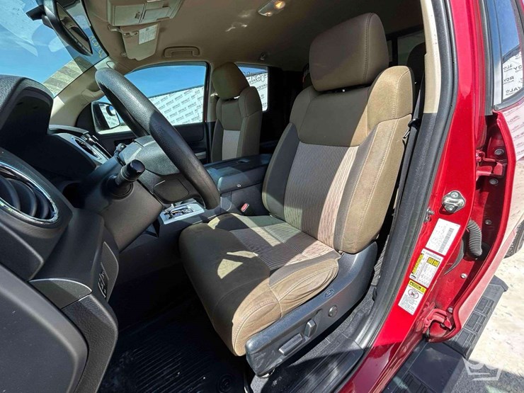 2016-toyota-tundra-image-13