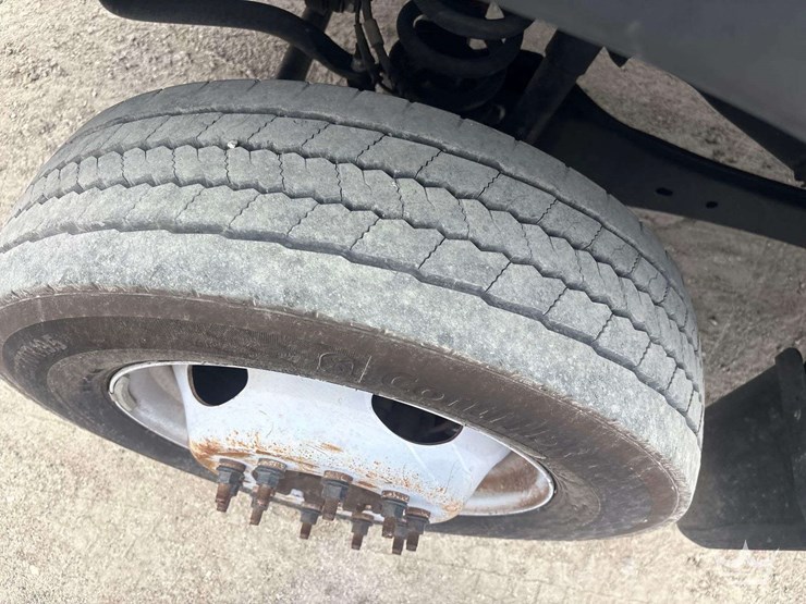 2017-ford-f550-image-29