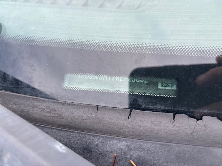 2019-ford-f350-image-16