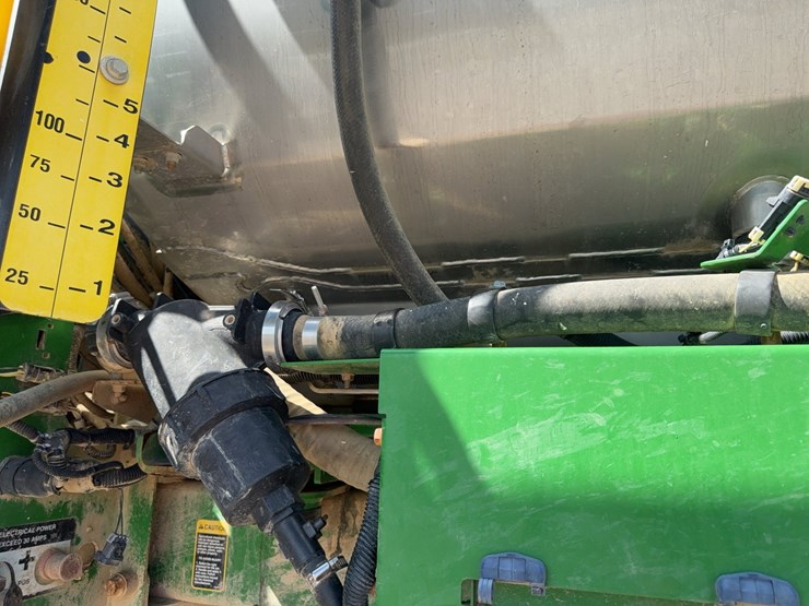 2016-john-deere-r4038-image-11